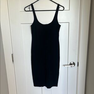 Forever 21 Black Sleeveless Sheath Dress